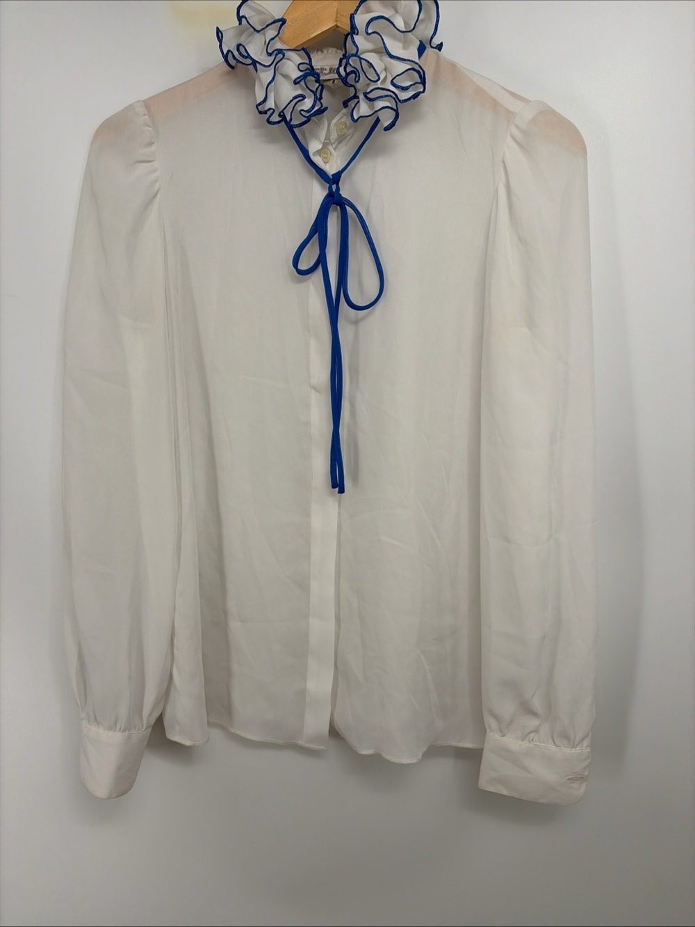 VTG ST. JOHN Size 8 High Neck Ruffle Button Down Blouse Top
